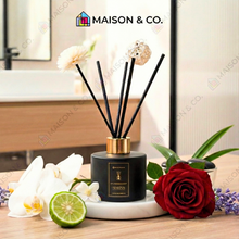 Load image into Gallery viewer, BLACK BOTTLE